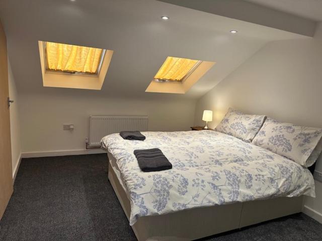 Luton Home Near Airport Private & Shared Bathroom Option Eksteriør bilde